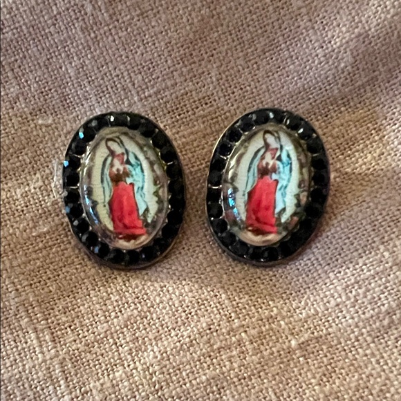 Jewelry - Virgen de Guadalupe Elegant Black and Red Cameo Earrings